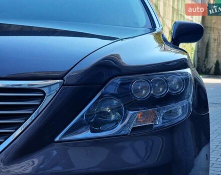 Серый Лексус ЛС, объемом двигателя 4.97 л и пробегом 237 тыс. км за 16999 $, фото 11 на Automoto.ua