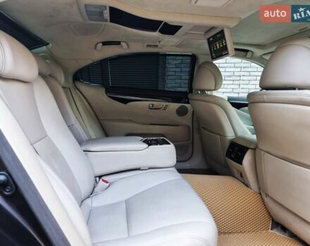 Серый Лексус ЛС, объемом двигателя 4.97 л и пробегом 237 тыс. км за 16999 $, фото 86 на Automoto.ua