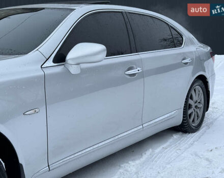 Серый Лексус ЛС, объемом двигателя 4.61 л и пробегом 240 тыс. км за 8500 $, фото 9 на Automoto.ua