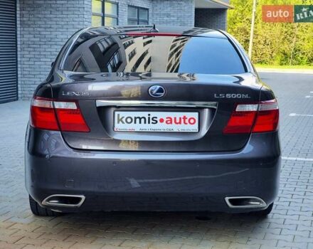 Серый Лексус ЛС, объемом двигателя 4.97 л и пробегом 237 тыс. км за 16999 $, фото 5 на Automoto.ua