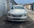 Серый Лексус ЛС, объемом двигателя 4 л и пробегом 180 тыс. км за 8500 $, фото 1 на Automoto.ua