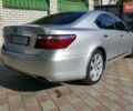 Серый Лексус ЛС, объемом двигателя 5 л и пробегом 280 тыс. км за 14900 $, фото 4 на Automoto.ua
