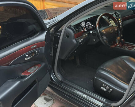 Сірий Лексус ЛС, об'ємом двигуна 4.6 л та пробігом 116 тис. км за 14999 $, фото 27 на Automoto.ua