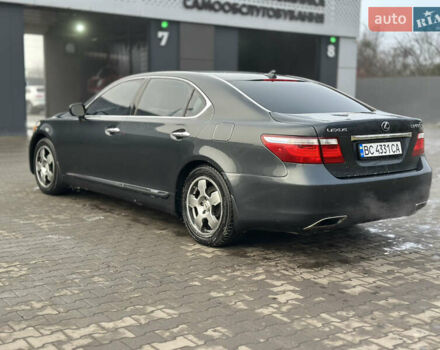 Серый Лексус ЛС, объемом двигателя 4.99 л и пробегом 220 тыс. км за 7000 $, фото 3 на Automoto.ua