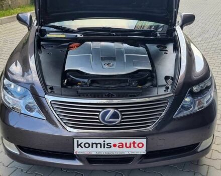 Сірий Лексус ЛС, об'ємом двигуна 5 л та пробігом 237 тис. км за 17999 $, фото 3 на Automoto.ua