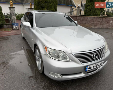 Серый Лексус ЛС, объемом двигателя 4.61 л и пробегом 216 тыс. км за 12800 $, фото 11 на Automoto.ua