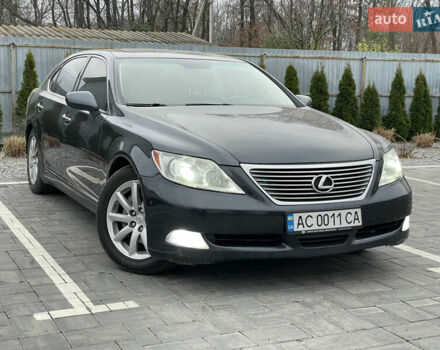 Серый Лексус ЛС, объемом двигателя 4.6 л и пробегом 195 тыс. км за 9950 $, фото 1 на Automoto.ua
