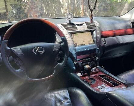 Серый Лексус ЛС, объемом двигателя 4.6 л и пробегом 190 тыс. км за 10499 $, фото 13 на Automoto.ua