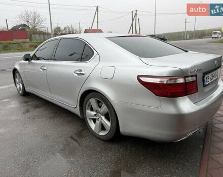 Серый Лексус ЛС, объемом двигателя 4.61 л и пробегом 216 тыс. км за 12800 $, фото 28 на Automoto.ua