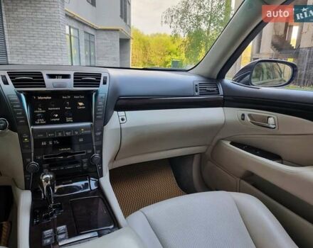 Серый Лексус ЛС, объемом двигателя 4.97 л и пробегом 237 тыс. км за 16999 $, фото 49 на Automoto.ua