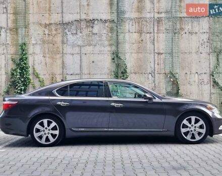 Серый Лексус ЛС, объемом двигателя 4.97 л и пробегом 237 тыс. км за 16999 $, фото 98 на Automoto.ua