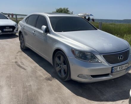 Серый Лексус ЛС, объемом двигателя 4.6 л и пробегом 190 тыс. км за 10499 $, фото 10 на Automoto.ua