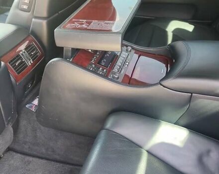 Серый Лексус ЛС, объемом двигателя 5 л и пробегом 380 тыс. км за 13900 $, фото 23 на Automoto.ua