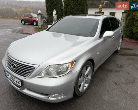 Серый Лексус ЛС, объемом двигателя 4.61 л и пробегом 216 тыс. км за 12800 $, фото 7 на Automoto.ua