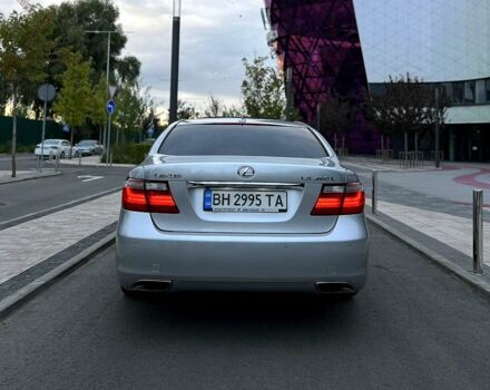 Серый Лексус ЛС, объемом двигателя 4.6 л и пробегом 220 тыс. км за 11000 $, фото 3 на Automoto.ua