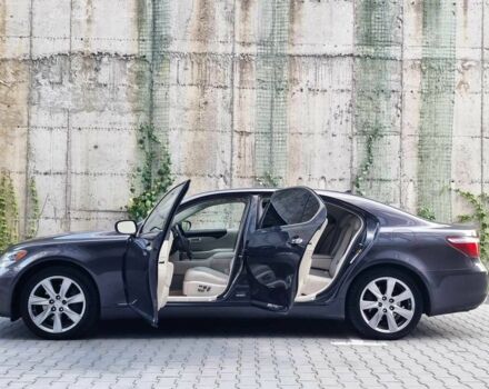 Сірий Лексус ЛС, об'ємом двигуна 5 л та пробігом 237 тис. км за 17999 $, фото 4 на Automoto.ua