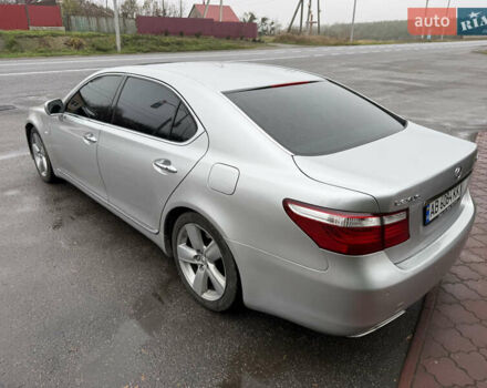 Серый Лексус ЛС, объемом двигателя 4.61 л и пробегом 216 тыс. км за 12800 $, фото 30 на Automoto.ua