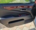 Серый Лексус ЛС, объемом двигателя 5 л и пробегом 280 тыс. км за 14900 $, фото 2 на Automoto.ua