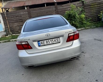 Лексус ЛС 2007 у Стрые на Automoto.ua Сірий Лексус ЛС, об'ємом двигуна 4.6 л та пробігом 250 тис. км за 9500 $, фото 7 на Automoto.ua