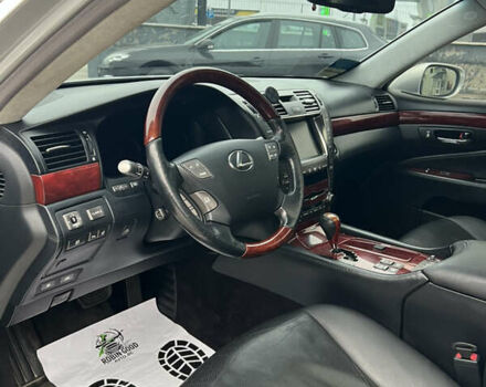 Сірий Лексус ЛС, об'ємом двигуна 4.6 л та пробігом 229 тис. км за 12700 $, фото 21 на Automoto.ua