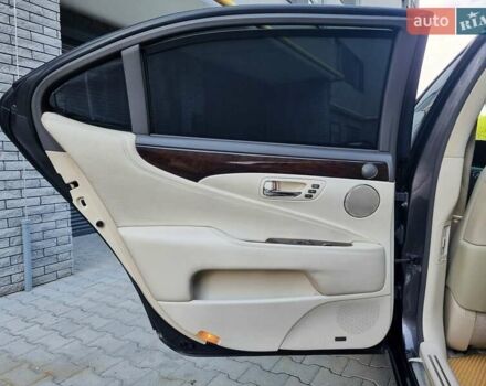 Серый Лексус ЛС, объемом двигателя 4.97 л и пробегом 237 тыс. км за 16999 $, фото 54 на Automoto.ua