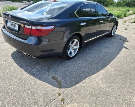 Серый Лексус ЛС, объемом двигателя 5 л и пробегом 340 тыс. км за 14500 $, фото 12 на Automoto.ua