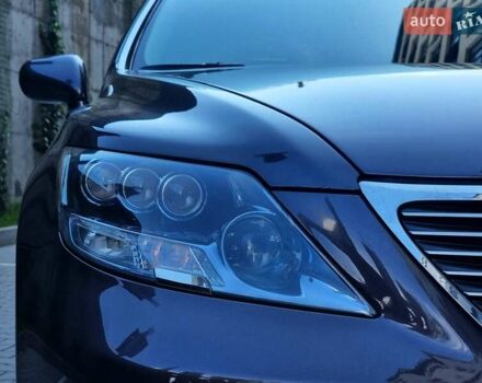 Серый Лексус ЛС, объемом двигателя 4.97 л и пробегом 237 тыс. км за 16999 $, фото 9 на Automoto.ua