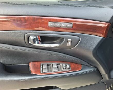 Серый Лексус ЛС, объемом двигателя 5 л и пробегом 340 тыс. км за 14500 $, фото 14 на Automoto.ua