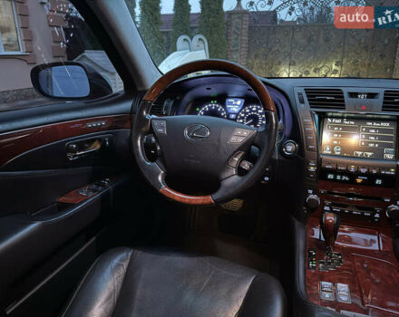 Сірий Лексус ЛС, об'ємом двигуна 4.6 л та пробігом 116 тис. км за 14999 $, фото 45 на Automoto.ua