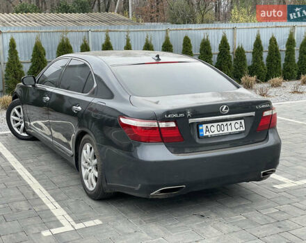 Серый Лексус ЛС, объемом двигателя 4.6 л и пробегом 195 тыс. км за 9950 $, фото 12 на Automoto.ua