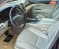 Серый Лексус ЛС, объемом двигателя 5 л и пробегом 280 тыс. км за 15999 $, фото 3 на Automoto.ua