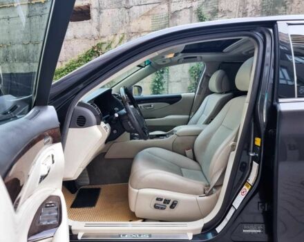 Сірий Лексус ЛС, об'ємом двигуна 5 л та пробігом 237 тис. км за 17999 $, фото 21 на Automoto.ua