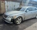 Серый Лексус ЛС, объемом двигателя 4 л и пробегом 180 тыс. км за 8500 $, фото 2 на Automoto.ua