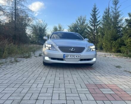 Серый Лексус ЛС, объемом двигателя 4.6 л и пробегом 220 тыс. км за 9800 $, фото 2 на Automoto.ua