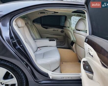 Серый Лексус ЛС, объемом двигателя 4.97 л и пробегом 237 тыс. км за 16999 $, фото 81 на Automoto.ua