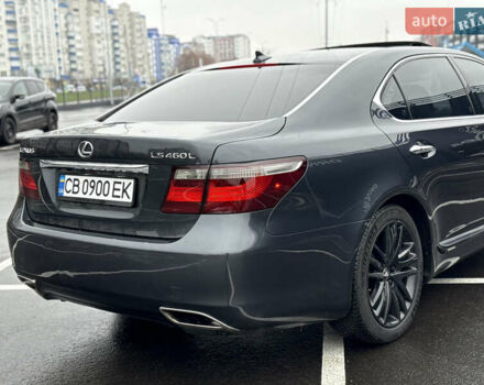 Серый Лексус ЛС, объемом двигателя 4.6 л и пробегом 323 тыс. км за 10400 $, фото 3 на Automoto.ua