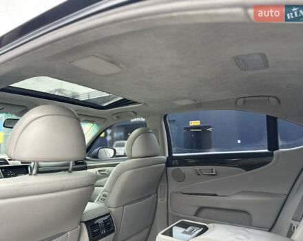 Серый Лексус ЛС, объемом двигателя 4.6 л и пробегом 323 тыс. км за 10400 $, фото 17 на Automoto.ua