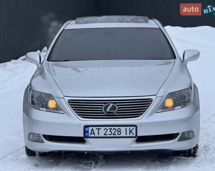 Серый Лексус ЛС, объемом двигателя 4.61 л и пробегом 240 тыс. км за 8500 $, фото 11 на Automoto.ua