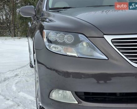 Серый Лексус ЛС, объемом двигателя 5 л и пробегом 237 тыс. км за 15499 $, фото 9 на Automoto.ua