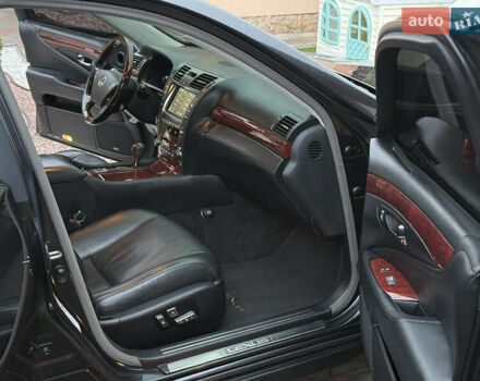 Сірий Лексус ЛС, об'ємом двигуна 4.6 л та пробігом 116 тис. км за 14999 $, фото 31 на Automoto.ua