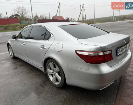 Серый Лексус ЛС, объемом двигателя 4.61 л и пробегом 216 тыс. км за 12800 $, фото 31 на Automoto.ua