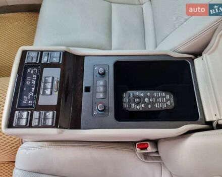 Серый Лексус ЛС, объемом двигателя 4.97 л и пробегом 237 тыс. км за 16999 $, фото 60 на Automoto.ua