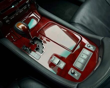 Сірий Лексус ЛС, об'ємом двигуна 4.6 л та пробігом 275 тис. км за 11500 $, фото 16 на Automoto.ua