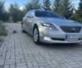 Серый Лексус ЛС, объемом двигателя 4.6 л и пробегом 220 тыс. км за 9800 $, фото 1 на Automoto.ua