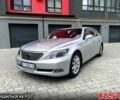 Серый Лексус ЛС, объемом двигателя 4.6 л и пробегом 240 тыс. км за 11500 $, фото 3 на Automoto.ua