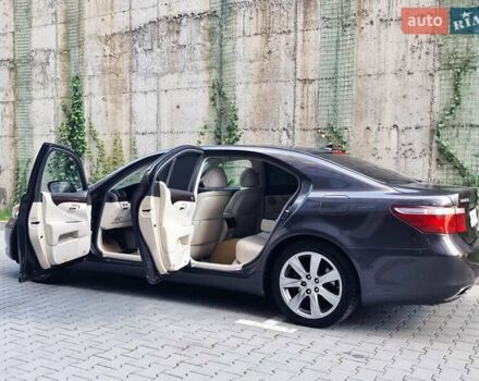 Серый Лексус ЛС, объемом двигателя 4.97 л и пробегом 237 тыс. км за 16999 $, фото 97 на Automoto.ua