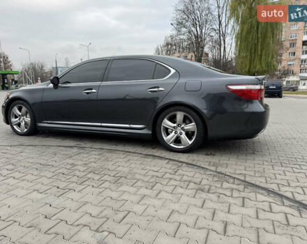 Серый Лексус ЛС, объемом двигателя 4.6 л и пробегом 116 тыс. км за 11700 $, фото 9 на Automoto.ua