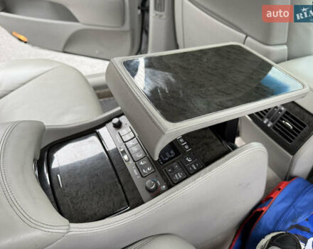 Серый Лексус ЛС, объемом двигателя 4.61 л и пробегом 216 тыс. км за 12800 $, фото 57 на Automoto.ua