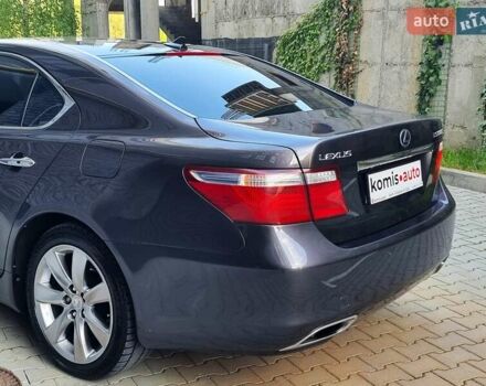 Серый Лексус ЛС, объемом двигателя 4.97 л и пробегом 237 тыс. км за 16999 $, фото 17 на Automoto.ua