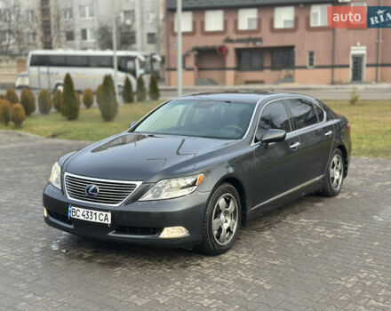 Серый Лексус ЛС, объемом двигателя 4.99 л и пробегом 220 тыс. км за 7000 $, фото 1 на Automoto.ua